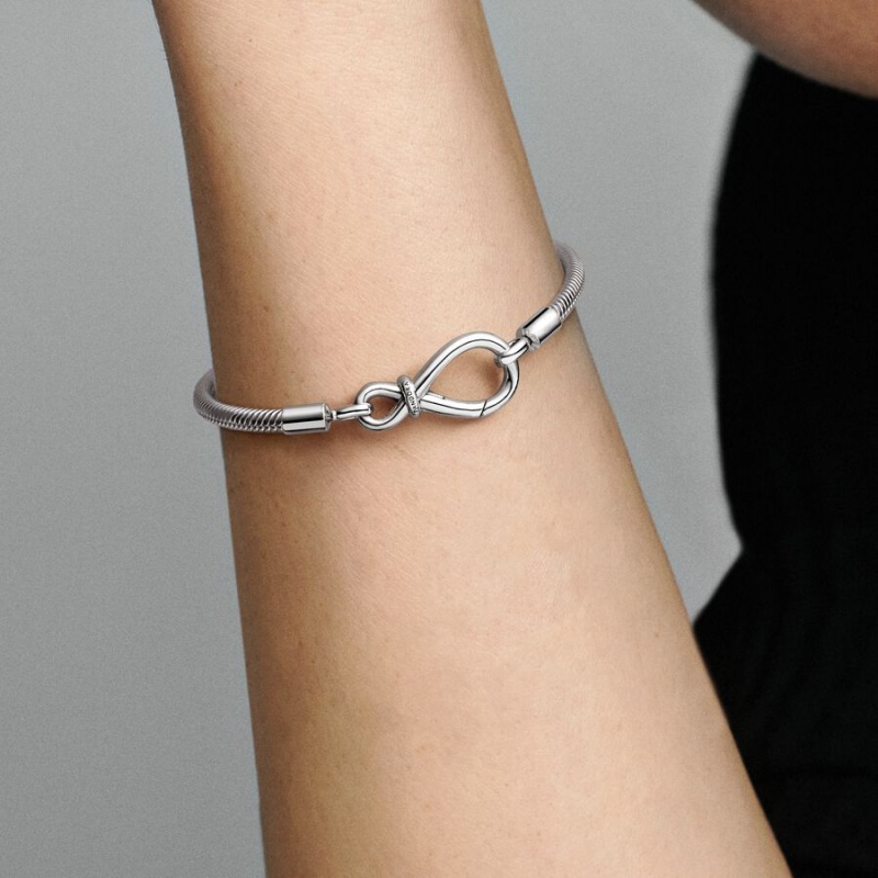 Pandora Moments Infinity Knot Snake Charm Silber | RKNYIBL-48