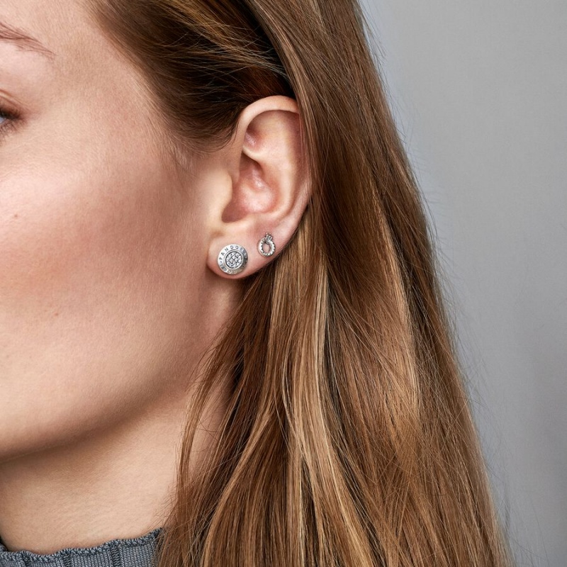Pandora Sparkling Logos Ohrstecker Silber | FBVUXYC-26